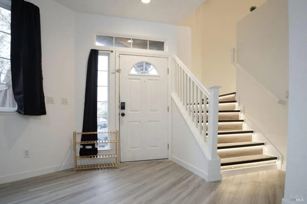 b286e5e6d3584a71830a6ad1e1ed6b75